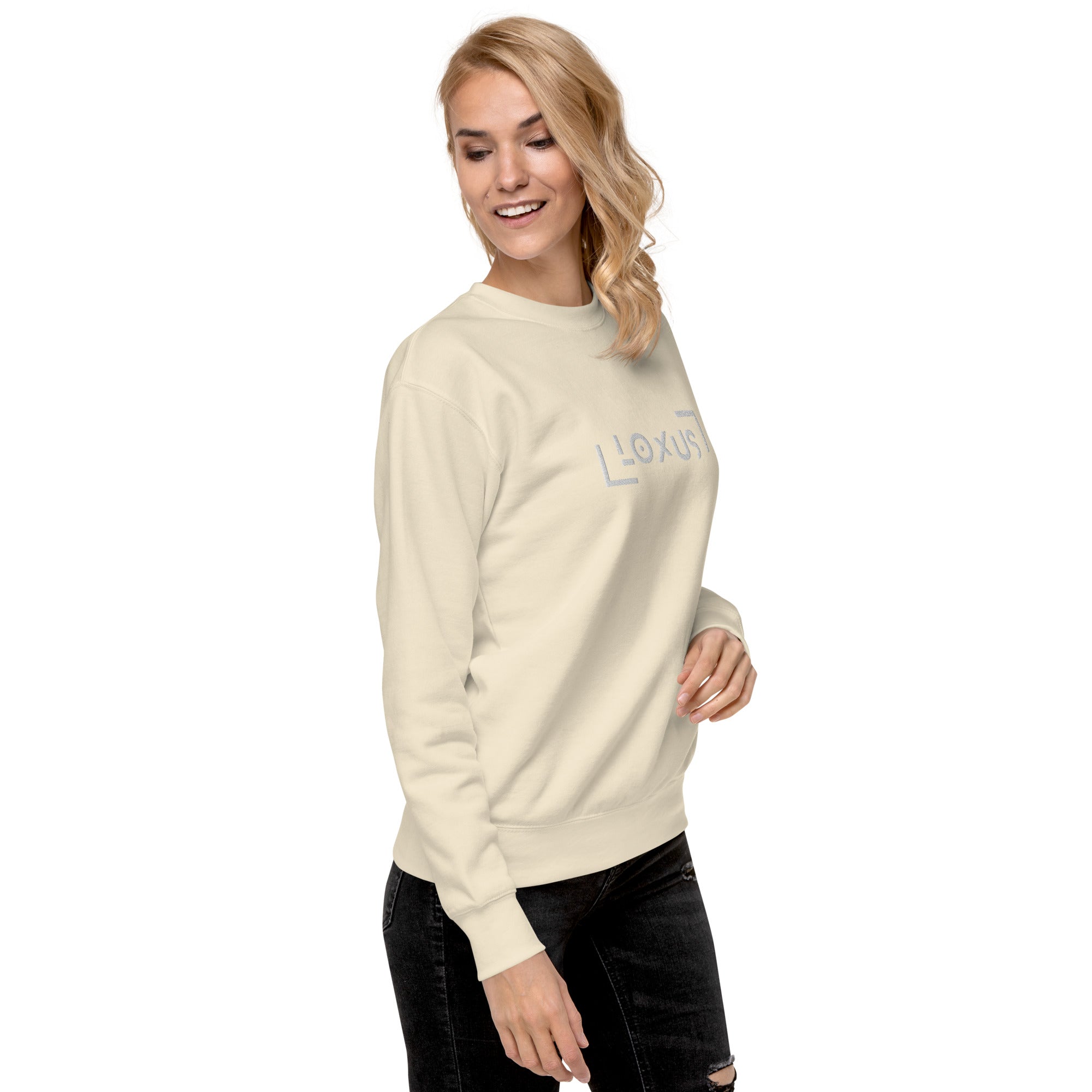 Loxus Essential Embroidered Bone Crew